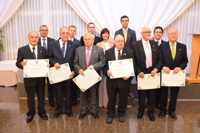 El Colegio de Ingenieros Técnicos Industriales de la Región de Murcia galardona a los profesionales que llevan 50 y 25 años de ejercicio profesional - 1, Foto 1