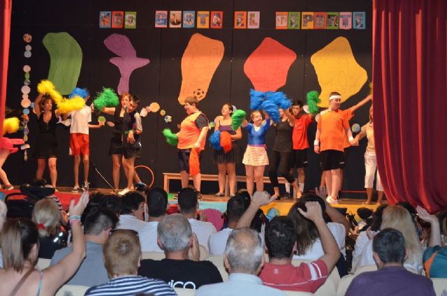 Alumnos de Aidemar despiden el curso en la biblioteca municipal con un festival - 1, Foto 1