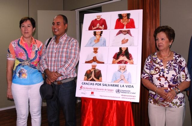 La consejera de Sanidad invita a todos los ciudadanos a participar en la campaña de verano del Centro Regional de Hemodonación - 1, Foto 1