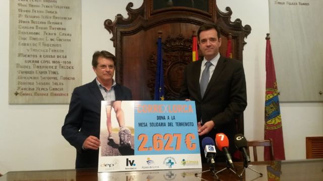 La carrera Corre x Lorca recauda 2.627 € para la Mesa Solidaria a favor de los afectados por las catástrofes - 1, Foto 1