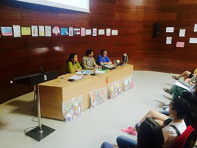 Más de 140 voluntarios han asistido durante este curso a menores del municipio en refuerzo escolar - 3, Foto 3