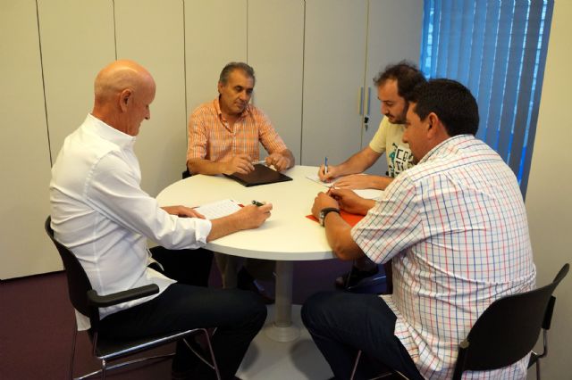 El alcalde torreño inicia las mesas de diálogo con la oposición para integrar sus propuestas en una línea de gobierno de consenso - 1, Foto 1
