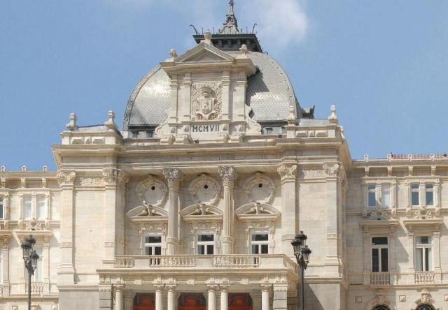 La bandera del Orgullo LGTB ondeará en los mástiles del Palacio Consistorial - 1, Foto 1