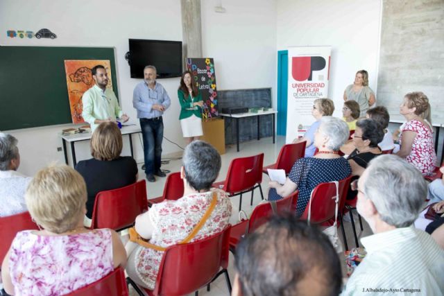 El Bazar de Letras de la UP dijo adiós al curso con Verso y Fuego - 2, Foto 2