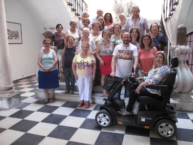 La llegada del verano pone fin a varios talleres de mayores - 1, Foto 1