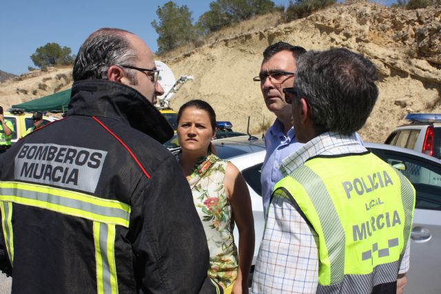 El Alcalde destaca el excelente trabajo de los servicios de extinción que ha permitido evitar una mayor gravedad en el incendio del Puerto del Garruchal - 2, Foto 2