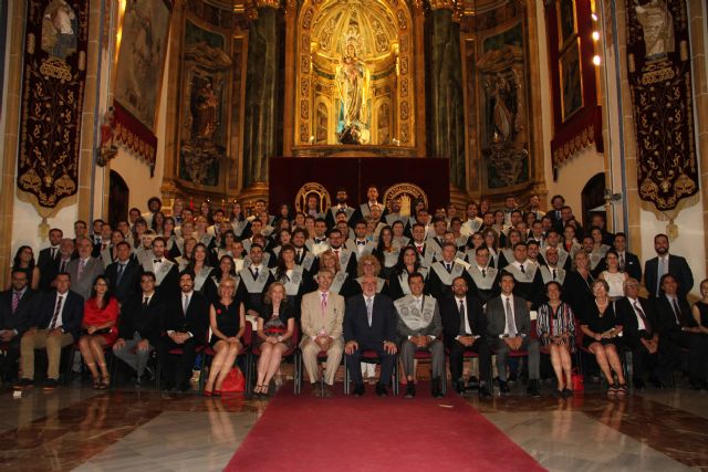La IV Promoción de los grados en Comunicación Audiovisual, Periodismo y Publicidad y Relaciones Públicas de la UCAM se gradúan - 1, Foto 1