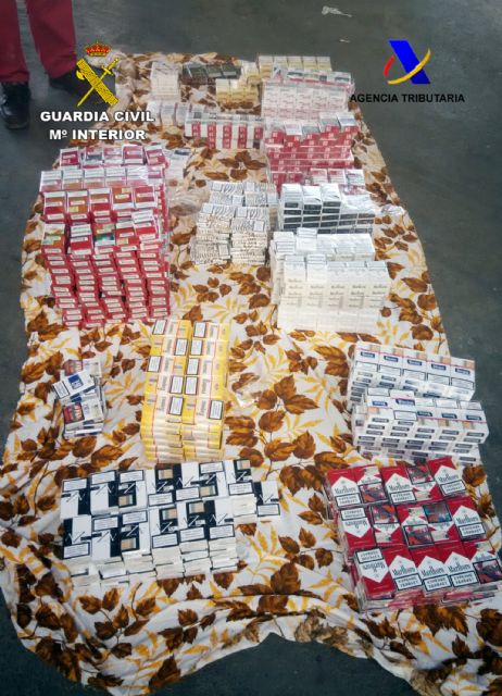 La Guardia Civil y la Agencia Tributaria aprehenden 1.500 cajetillas de tabaco de contrabando - 4, Foto 4