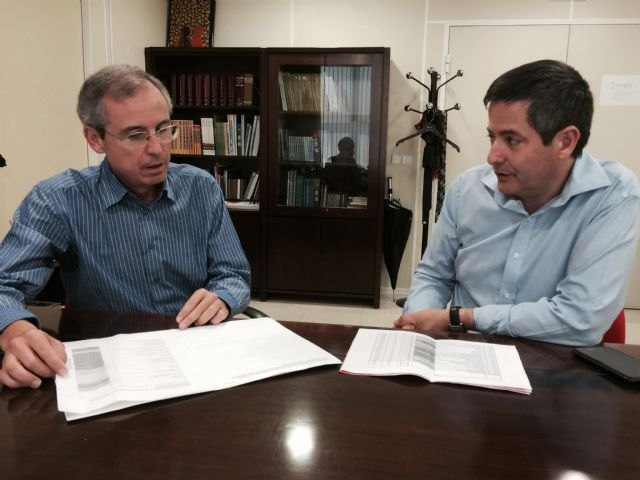 Un total de 4.073 personas realizan la primera prueba de las oposiciones de Enseñanza Secundaria y otros cuerpos - 1, Foto 1