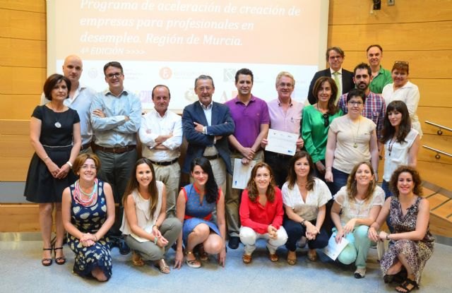 La Comunidad impulsa que colegiados desempleados pongan en marcha seis proyectos empresariales con el programa ´Speed Up´ - 1, Foto 1