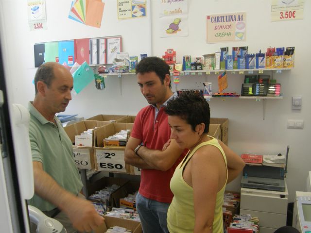 La Concejalía de Juventud pone en marcha la tercera edición del banco de intercambio de libros de texto para estudiantes del municipio - 1, Foto 1