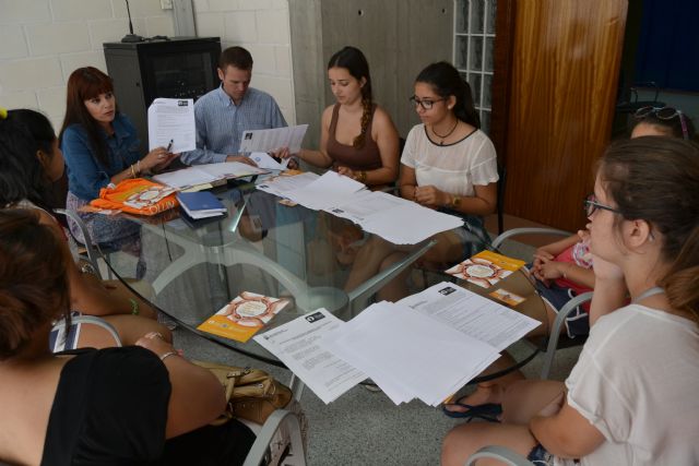 El Ayuntamiento de San Pedro del Pinatar impulsa el voluntariado juvenil - 2, Foto 2