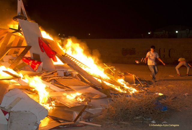 La Noche de San Juan discurrió sin incidentes graves - 4, Foto 4