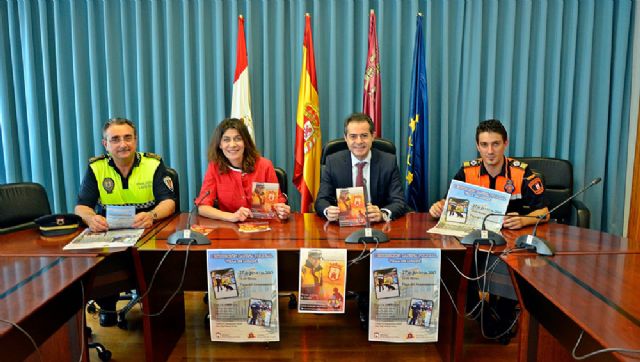 Muestra de vehículos de Protección Civil y exhibición canina policial para acercar el trabajo de estos voluntarios - 1, Foto 1