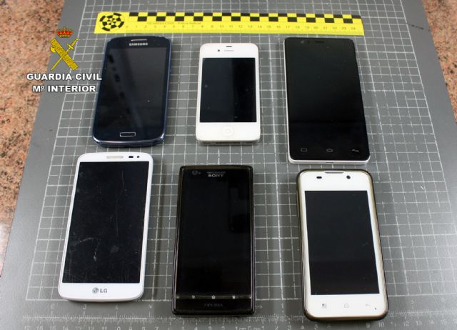La Guardia Civil esclarece varios delitos de denuncias falsas y receptación de teléfono móviles - 4, Foto 4