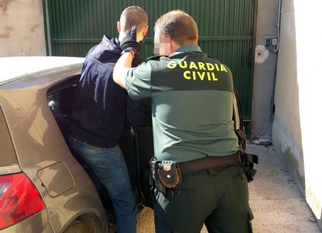 La Guardia Civil desmantela un grupo delictivo dedicado a la sustracción de fruta en Cieza - 1, Foto 1