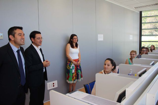 El consejero de Presidencia y Empleo en funciones, José Gabriel Ruiz, visita en Alcantarilla uno de los programas de empleo y formación - 5, Foto 5