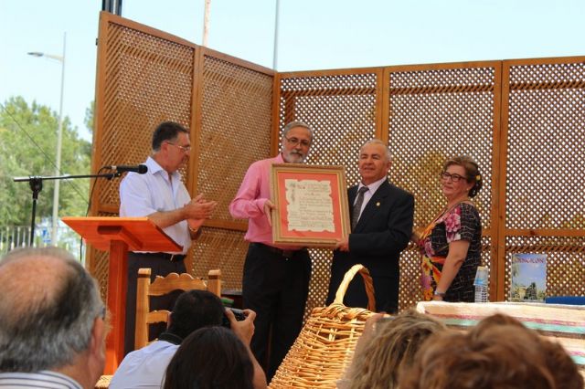 La ex eurodiputada Cristina Gutiérrez-Cortines, presentó el número 34 de la revista Cangilón, de la Asociación de Amigos del Museo de la Huerta de Alcantarilla - 4, Foto 4