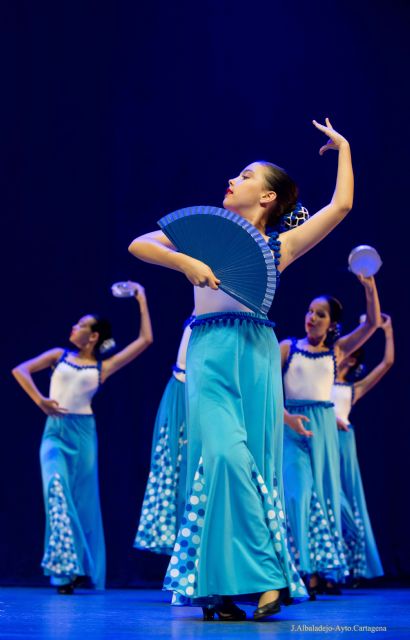 Más de 250 alumnas de la Escuela de Danza despiden el curso - 3, Foto 3