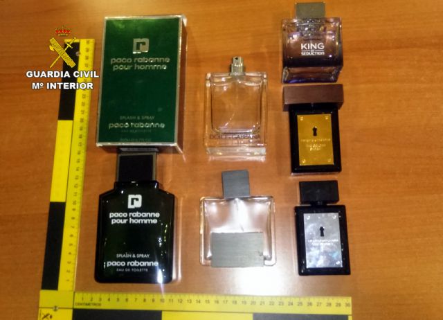 La Guardia Civil desmantela una organización criminal dedicada al robo en viviendas - 1, Foto 1