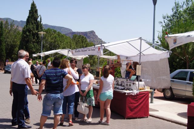 This Sunday, June 28, is celebrated, again, the traditional Artisan Market in La Santa, Foto 1