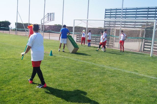 Un total de 42 niños participan en el II Campamento de Verano del Real Murcia CF, Foto 6