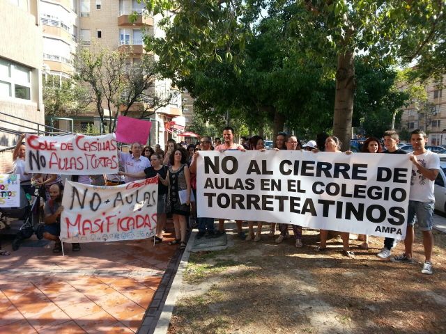 CCOO Enseñanza denuncia la poltica de cierre de unidades en colegios pblicos, Foto 3