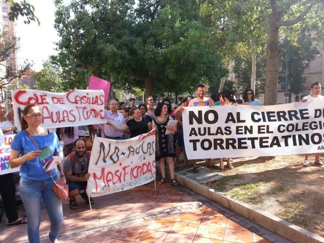 CCOO Enseñanza denuncia la política de cierre de unidades en colegios públicos, Foto 5
