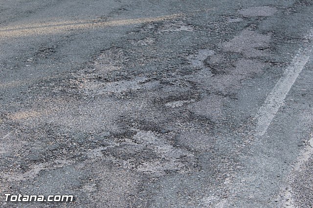 El PSOE presenta una mocin en la Asamblea Regional para el urgente arreglo de la carretera que une Totana con Las Viñas-Carivete y La Bastida - 11