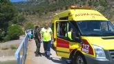 Protección Civil rescata a un ciclista que se fracturó un tobillo en la Senda del Alburnez