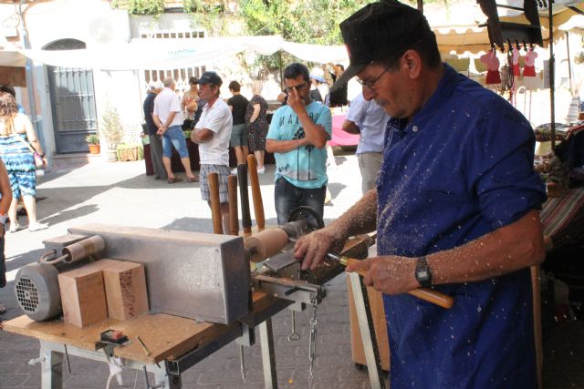 El Zacatín dedica su actividad a los trabajos en madera - 1, Foto 1