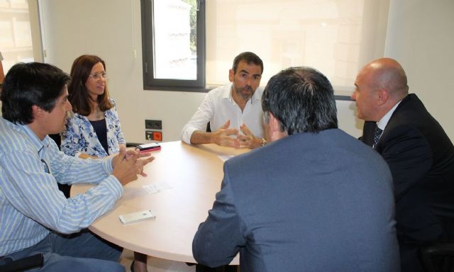 El alcalde anuncia que ejercerá un mayor control sobre las contratas municipales - 1, Foto 1