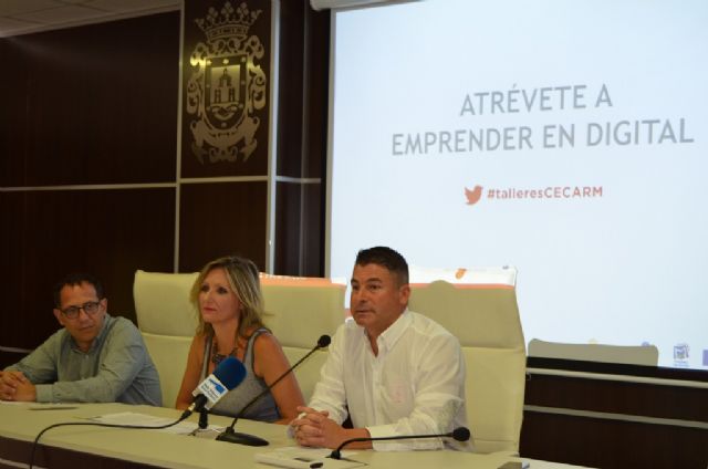 Una treintena de posibles emprendedores se interesan por internet como vía de desarrollo comercial - 1, Foto 1
