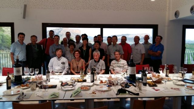 Jumilla recibe la visita de un grupo de  agricultores japoneses - 1, Foto 1
