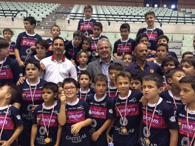 200 niños del Campus de Paulo Roberto disfrutan de la fiesta de clausura celebrada en el Palacio de los Deportes - 1, Foto 1