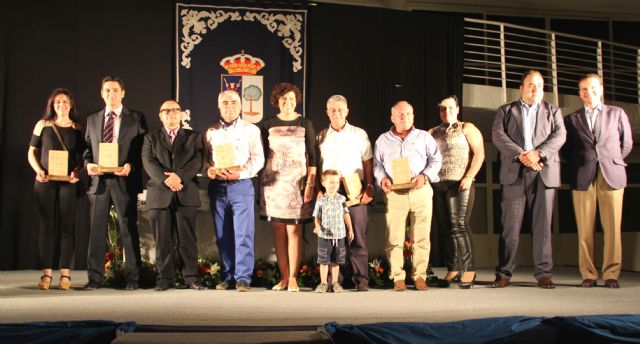 Puerto Lumbreras distinguió a sus empresas con los premios 'Municipio Emprendedor 2015' - 1, Foto 1