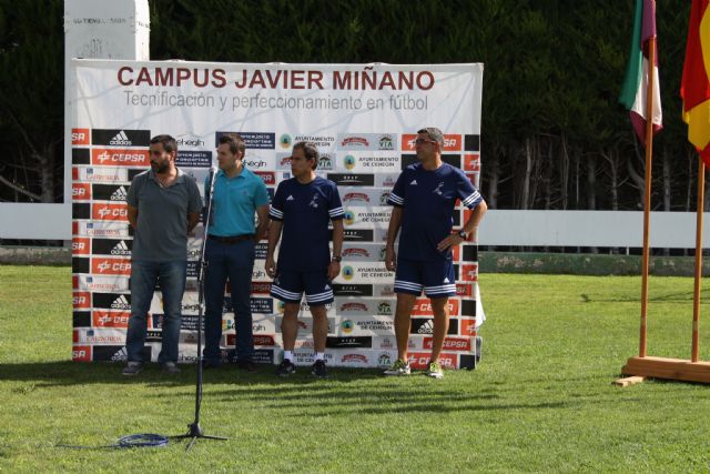 Comienza la tercera edición del Campus de Fútbol Javier Miñano - 1, Foto 1