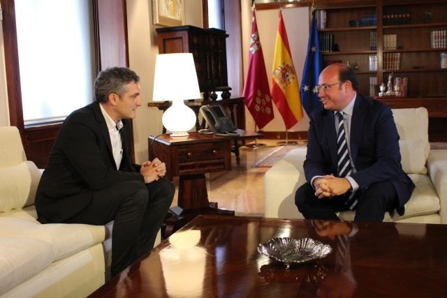 El presidente de la Comunidad tiende la mano a los portavoces de los grupos parlamentarios en la búsqueda de consenso y diálogo con todos - 3, Foto 3