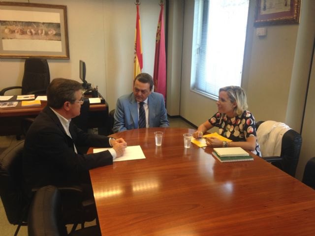 Martínez-Cachá destaca la necesidad de crear un lobby para la defensa de los recursos hídricos - 1, Foto 1