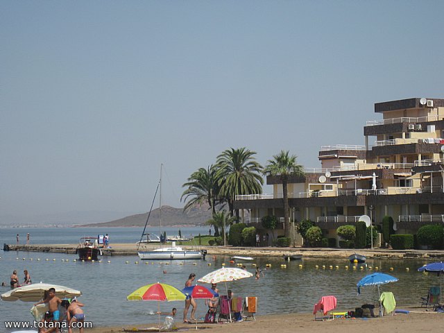 Comienzan los viajes a la Playa de la Cala del Pino (La Manga) organizados por el Centro de Personas Mayores - 10