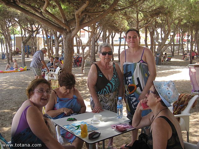 Comienzan los viajes a la Playa de la Cala del Pino (La Manga) organizados por el Centro de Personas Mayores - 3