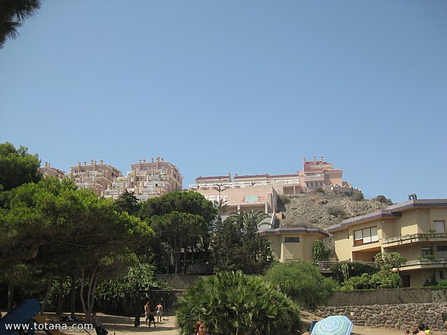 Comienzan los viajes a la Playa de la Cala del Pino (La Manga) organizados por el Centro de Personas Mayores - 15