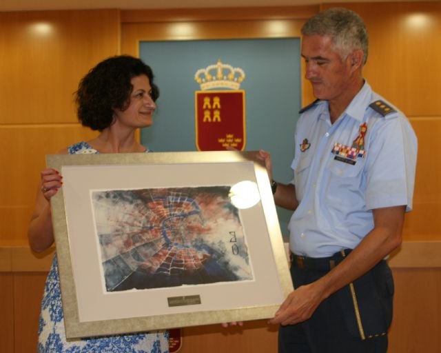 La consejera de Presidencia traslada a los alumnos de la AGA nuestra gratitud por ser garantes de la seguridad de España - 2, Foto 2
