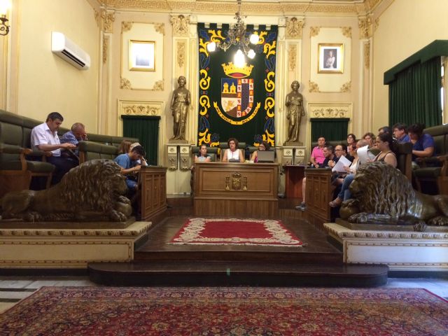 El Pleno extraordinario aprueba una transferencia de crédito de 130.000 euros para Festejos y Teatro - 1, Foto 1