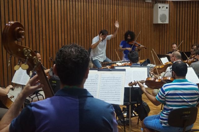 La Orquesta Sinfónica y Ara Malikian actúan en el encuentro de nuevas tendencias en música y educación ´Sent-me´ de Cocentaina - 1, Foto 1