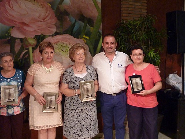 La delegacin de Lourdes Totana organiz su cena-gala donde se entregaron los premios a distintas personas de la misma - 11