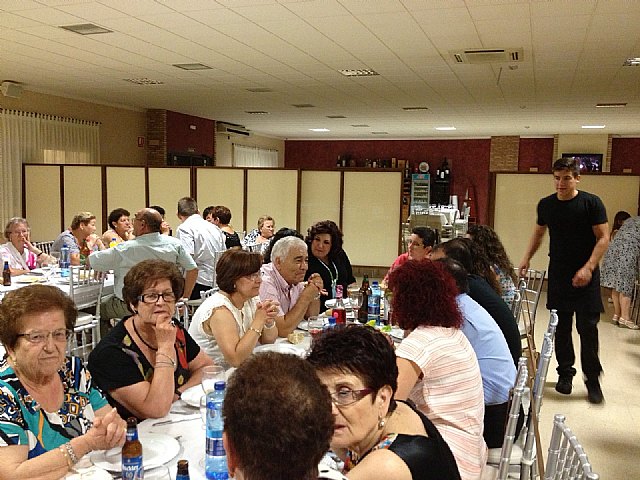 La delegacin de Lourdes Totana organiz su cena-gala donde se entregaron los premios a distintas personas de la misma - 32