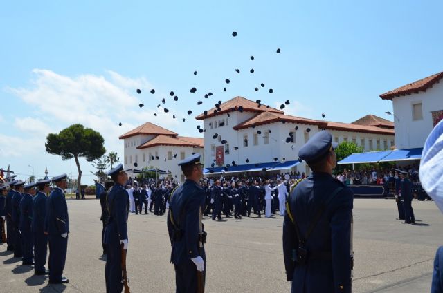 La Academia General del Aire celebró su entrega de reales despachos a los nuevos oficiales del Ejército del Aire en un acto presidido por los Reyes - 3, Foto 3