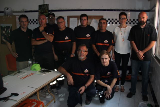 Voluntarios de Protección Civil y jardineros reciben un curso de manejo de motosierras - 4, Foto 4
