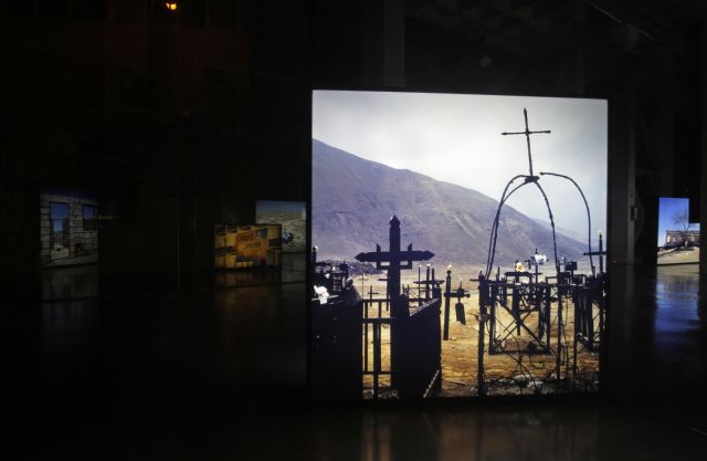 La chilena Magdalena Correa muestra las dificultades de vida en los desiertos del Gobi y Atacama en cajas de luz - 1, Foto 1